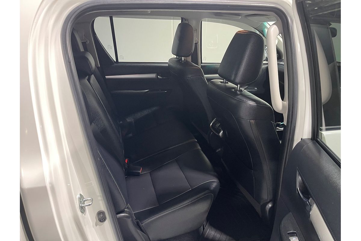 2020 Toyota Hilux SR5 GUN126R 4X4