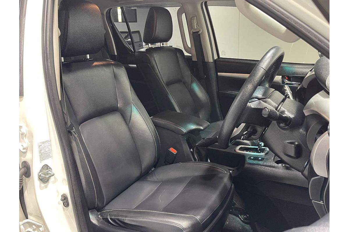 2020 Toyota Hilux SR5 GUN126R 4X4