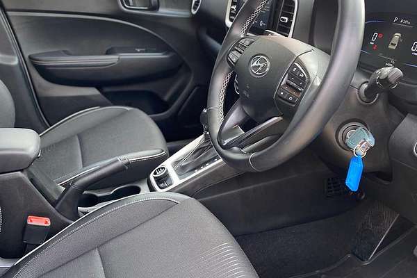 2023 Hyundai Venue Active QX.V5