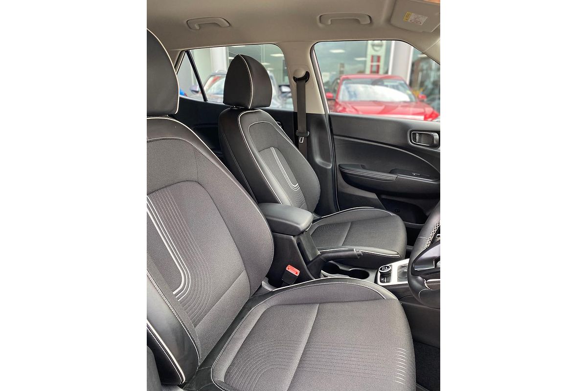 2023 Hyundai Venue Active QX.V5