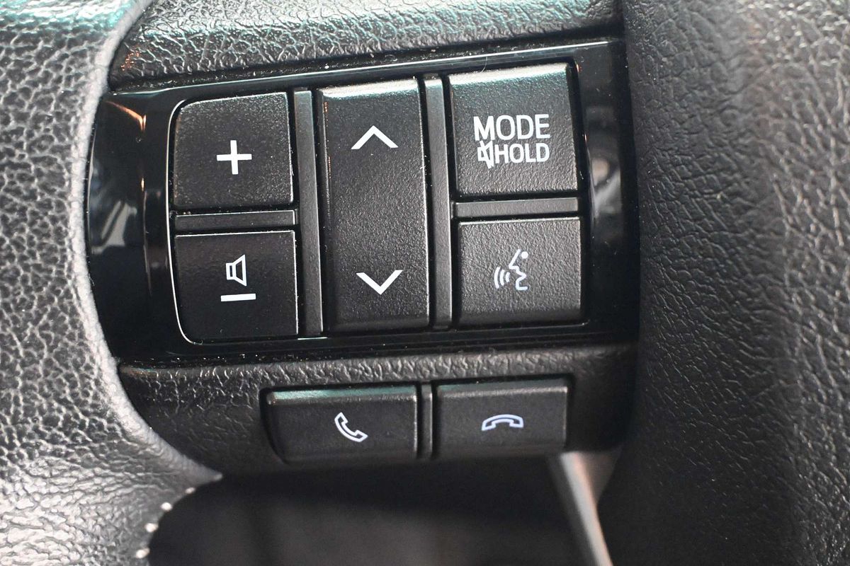 2020 Toyota Hilux SR5 GUN126R 4X4