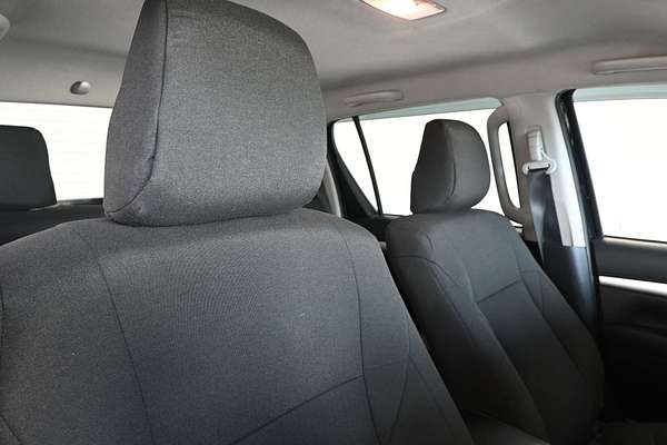 2020 Toyota Hilux SR5 GUN126R 4X4
