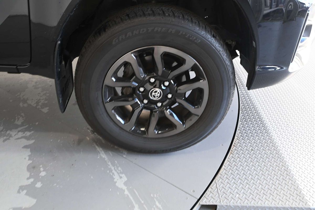 2020 Toyota Hilux SR5 GUN126R 4X4