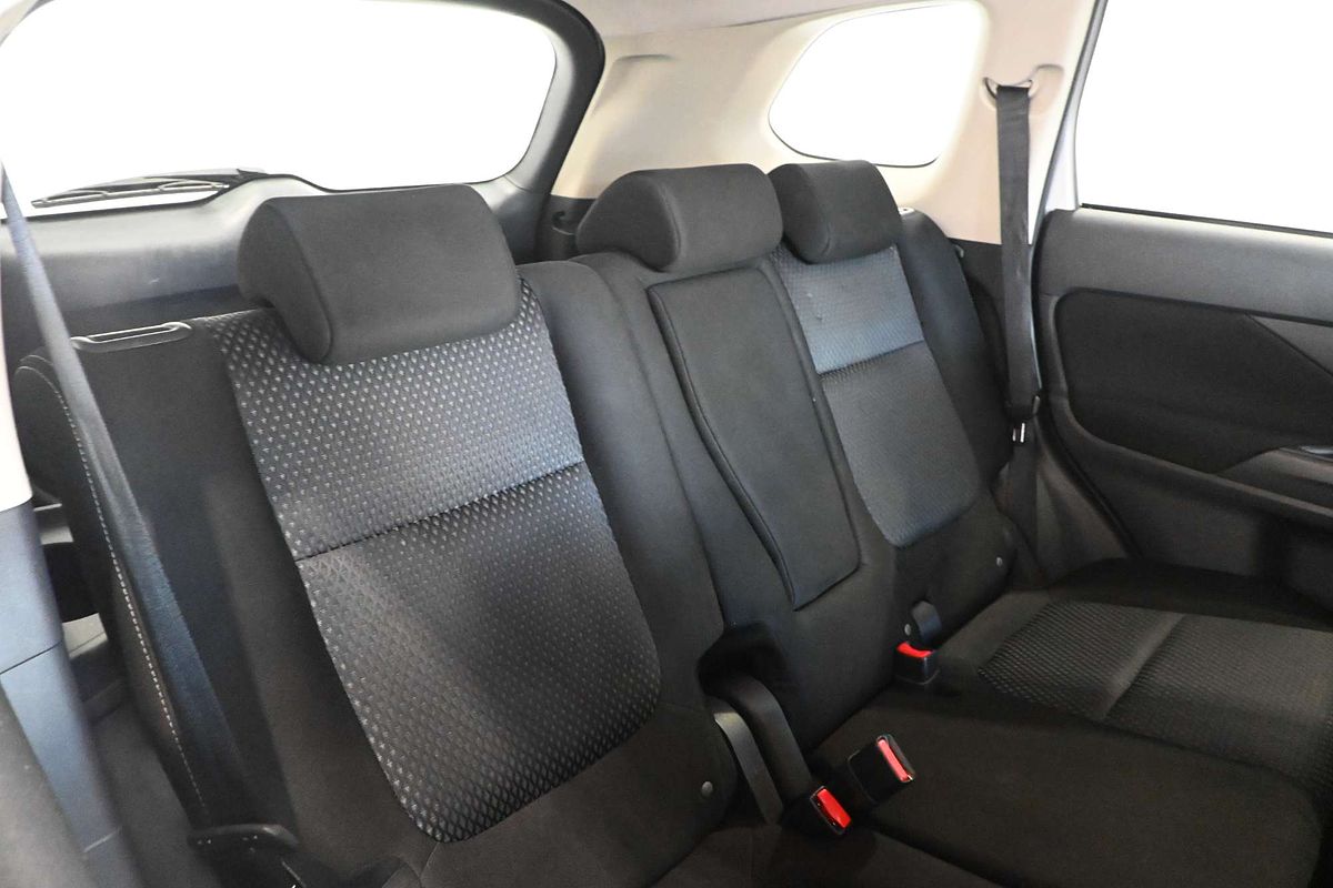 2015 Mitsubishi Outlander LS ZK
