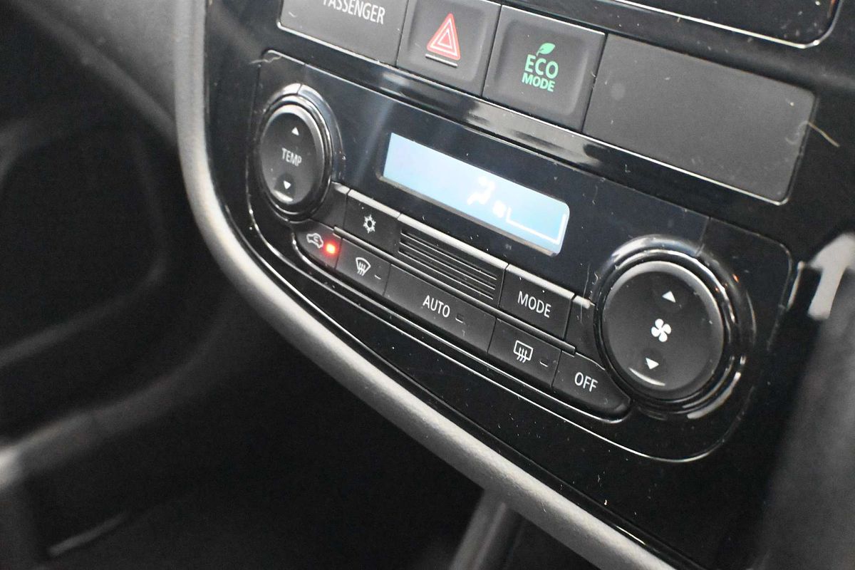 2015 Mitsubishi Outlander LS ZK