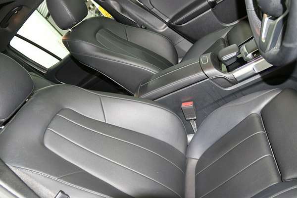 2020 Mercedes-Benz GLB-Class GLB200 X247