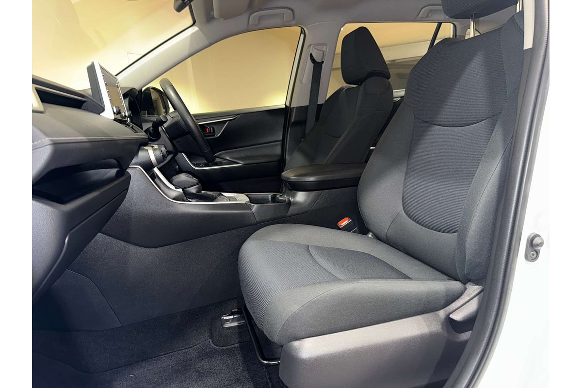 2021 Toyota RAV4 GX AXAH54R