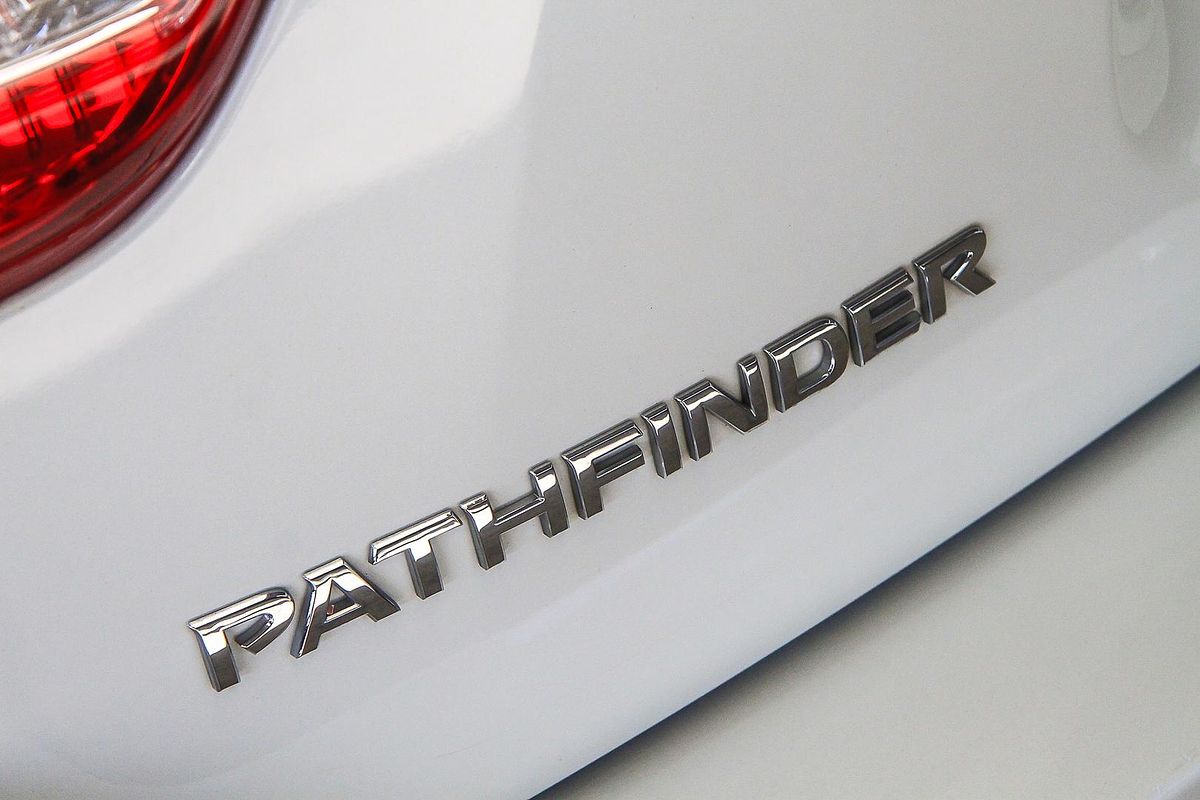 2019 Nissan Pathfinder ST R52 Series III