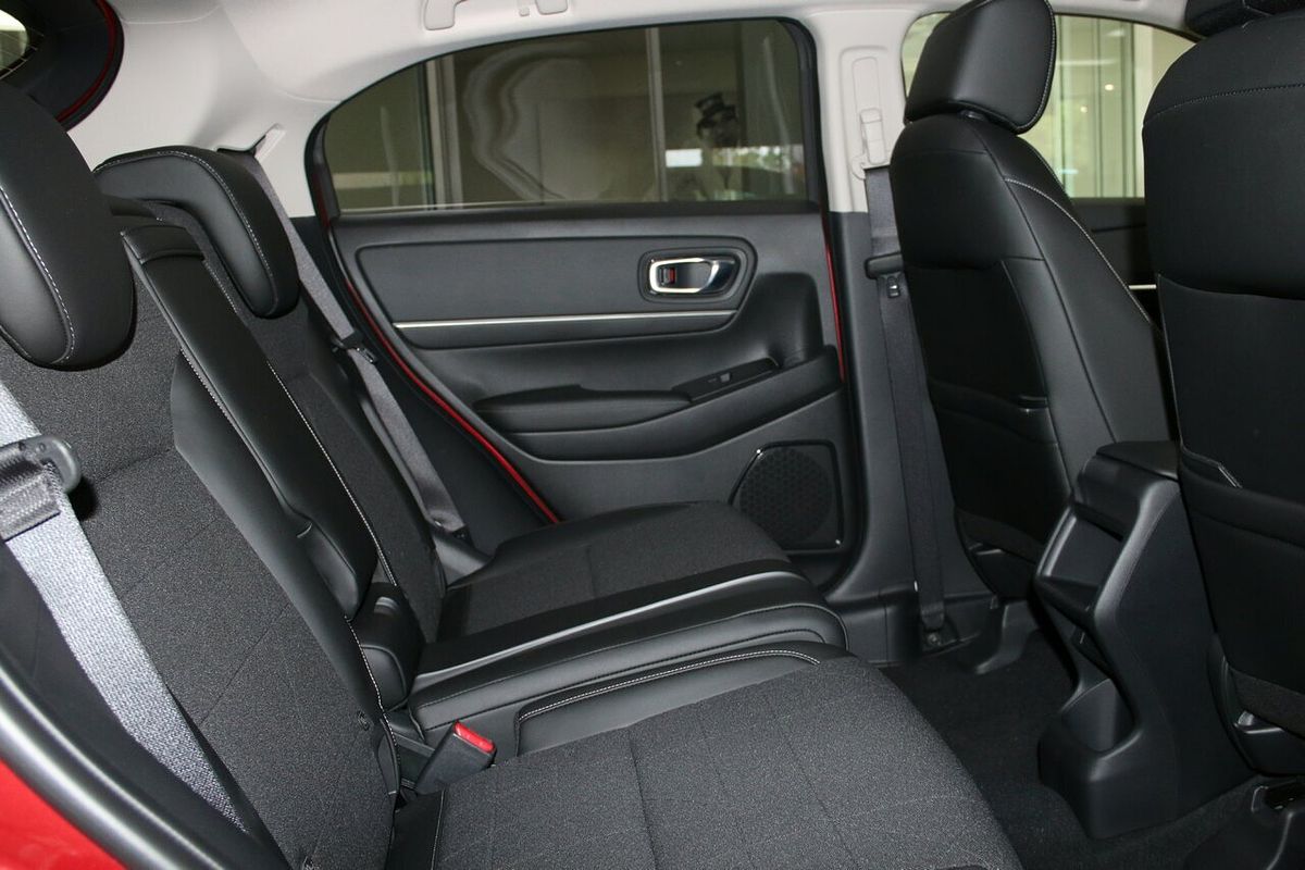 2024 Honda HR-V e:HEV X