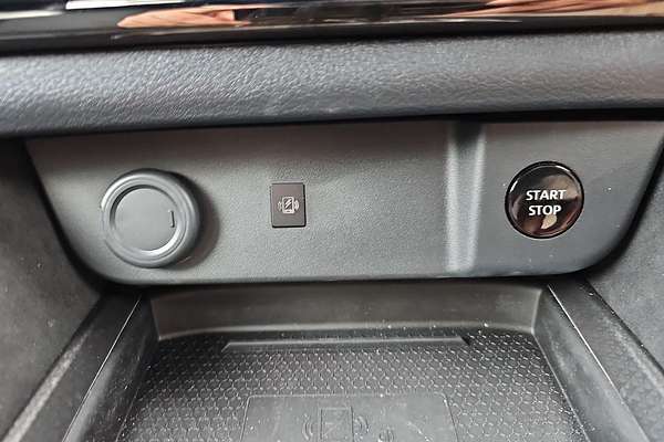 2025 Nissan QASHQAI N-DESIGN e-POWER J12