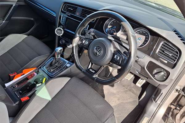 2014 Volkswagen Golf R 7