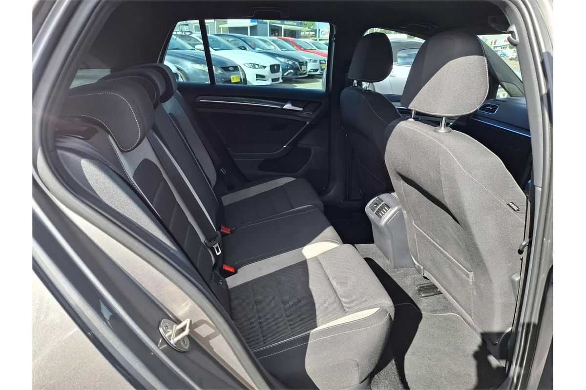 2014 Volkswagen Golf R 7