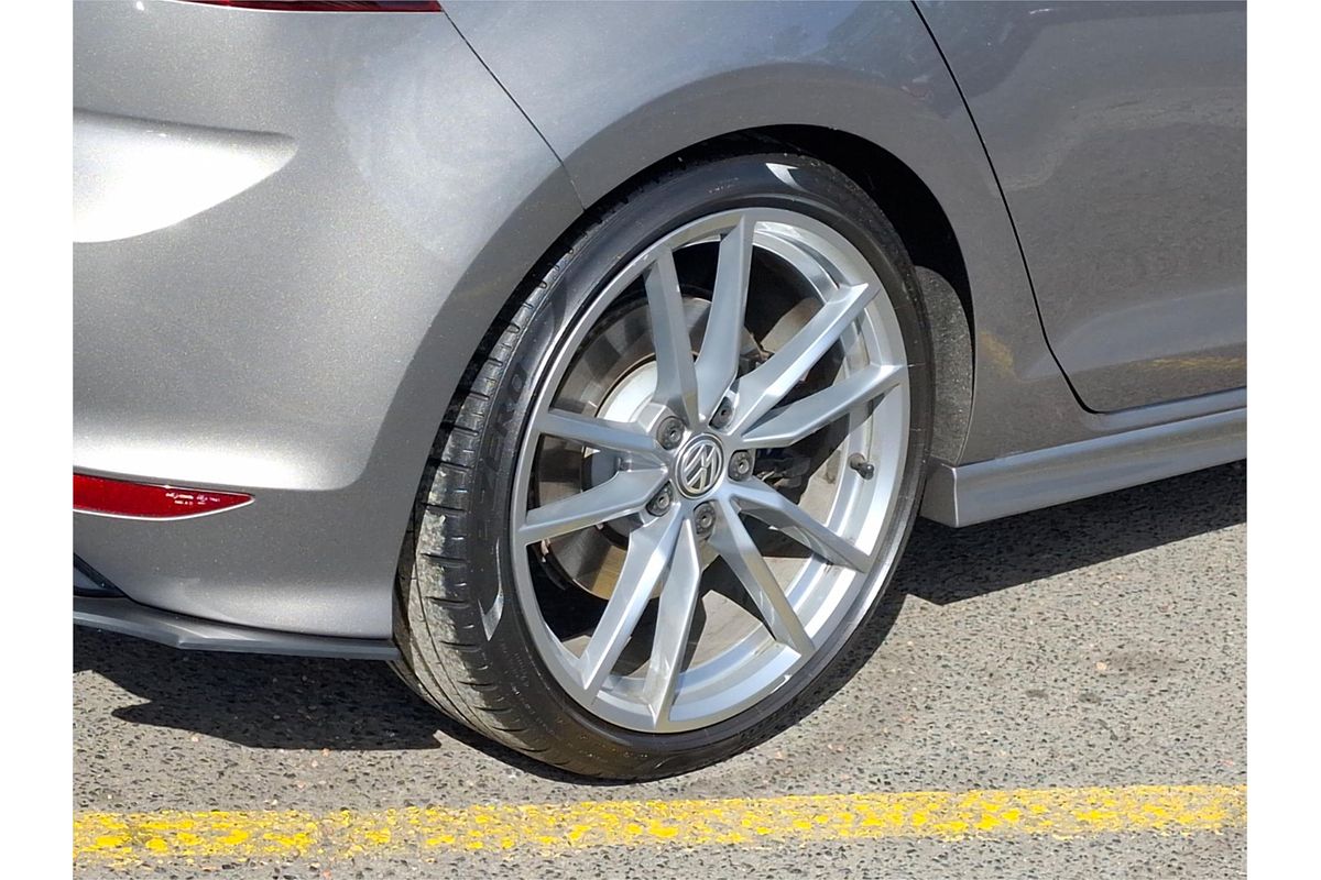 2014 Volkswagen Golf R 7