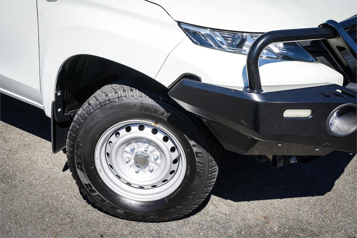 2021 Mitsubishi Triton GLX MR 4X4