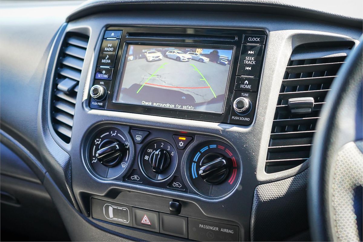 2021 Mitsubishi Triton GLX MR 4X4