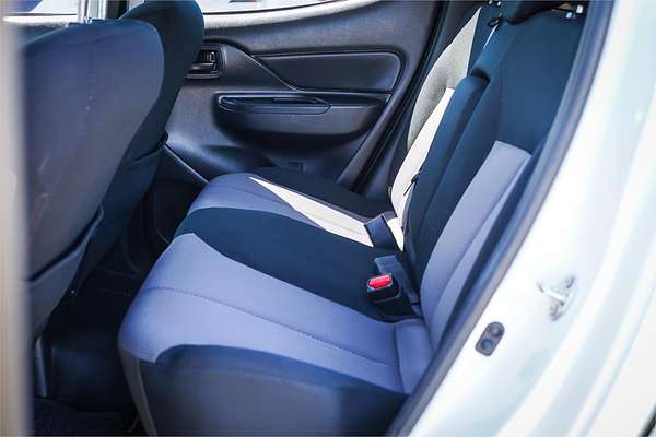 2021 Mitsubishi Triton GLX MR 4X4