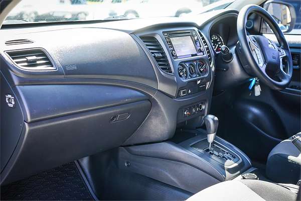 2021 Mitsubishi Triton GLX MR 4X4