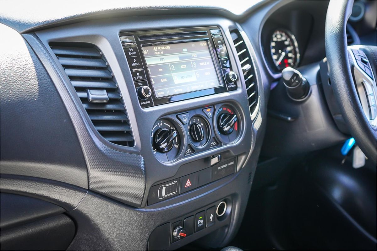 2021 Mitsubishi Triton GLX MR 4X4
