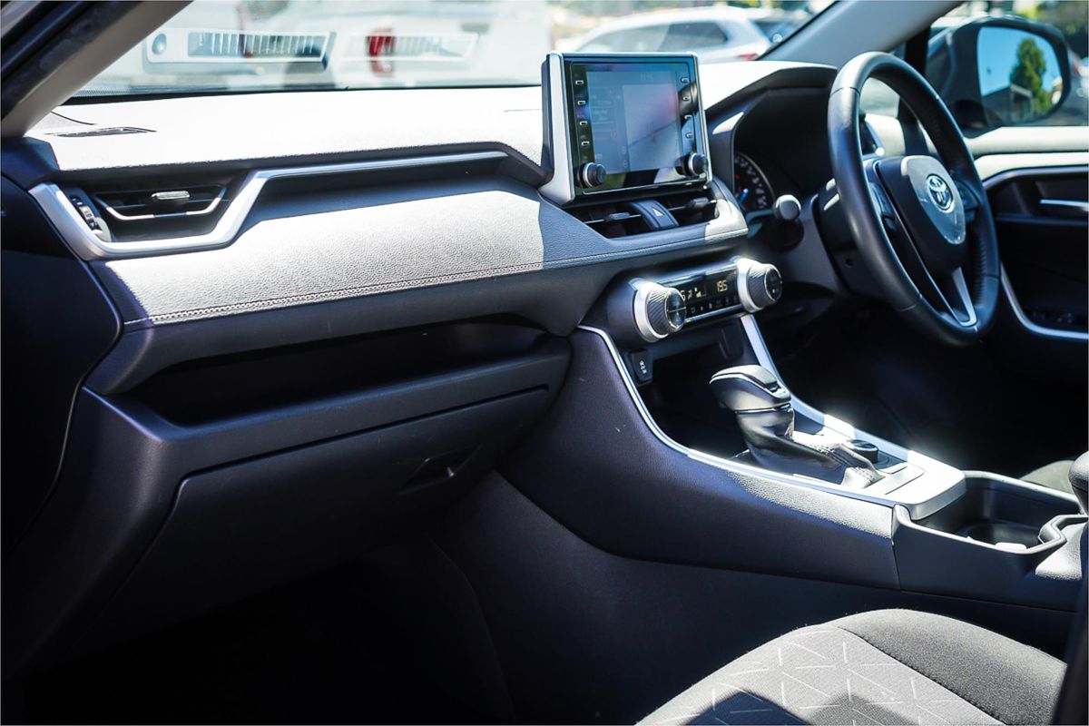2021 Toyota RAV4 GXL AXAH54R