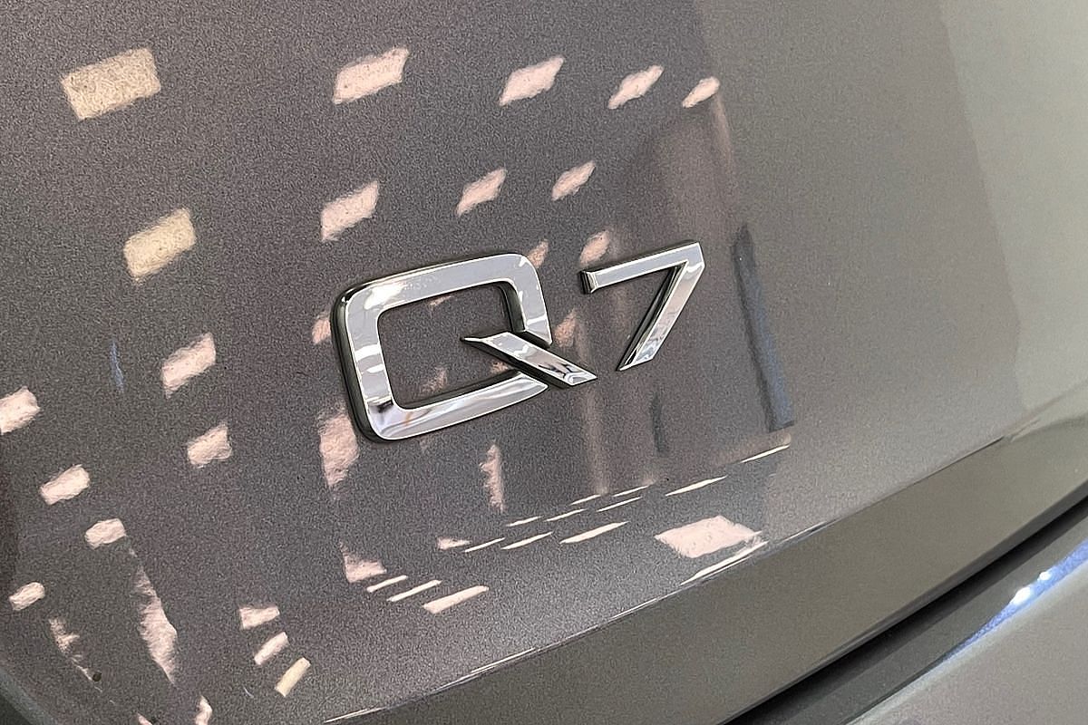 2021 Audi Q7 50 TDI S line 4M