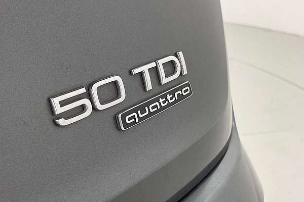 2021 Audi Q7 50 TDI S line 4M