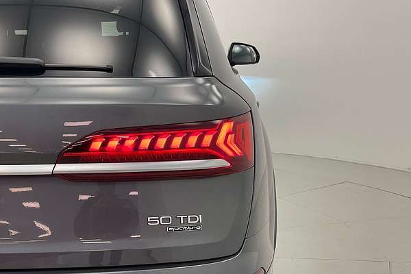 2021 Audi Q7 50 TDI S line 4M