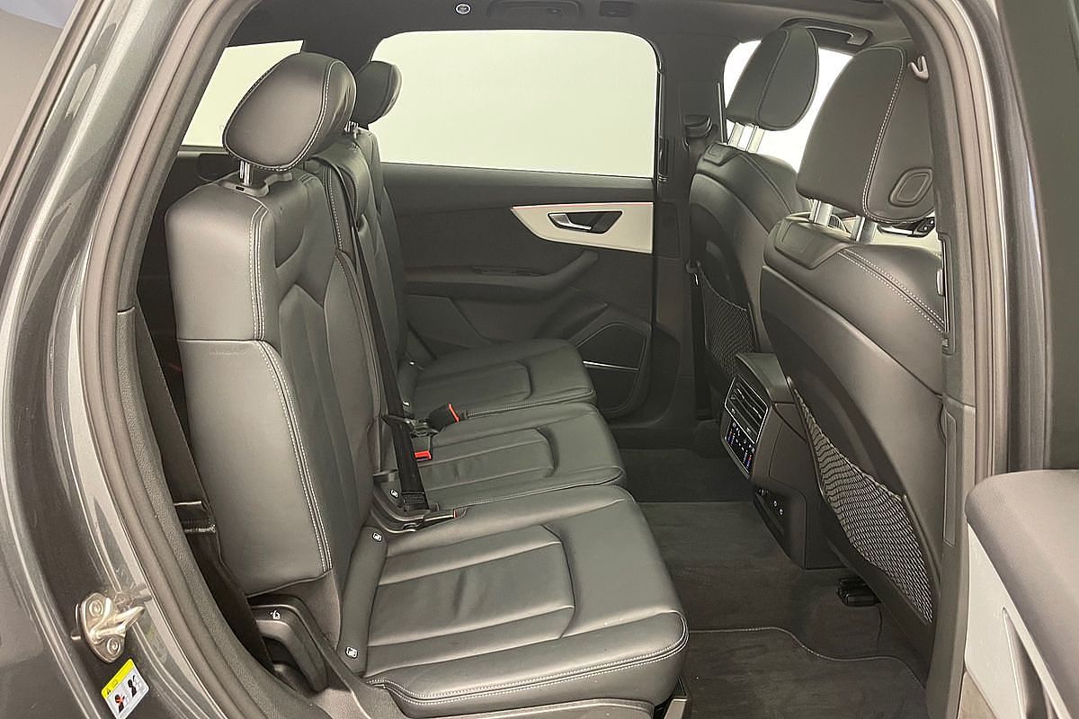 2021 Audi Q7 50 TDI S line 4M
