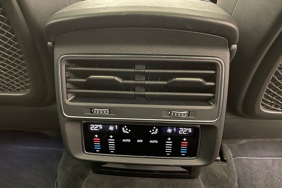 2021 Audi Q7 50 TDI S line 4M