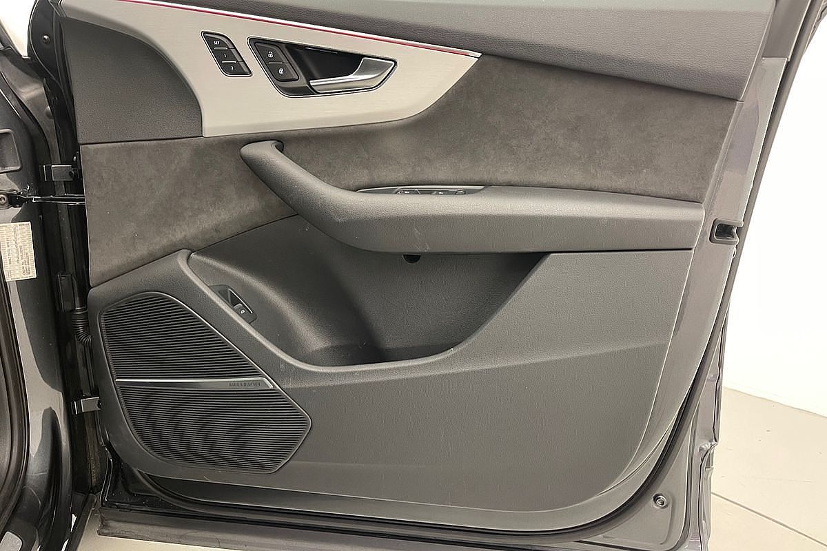 2021 Audi Q7 50 TDI S line 4M