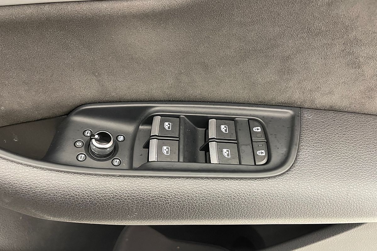 2021 Audi Q7 50 TDI S line 4M