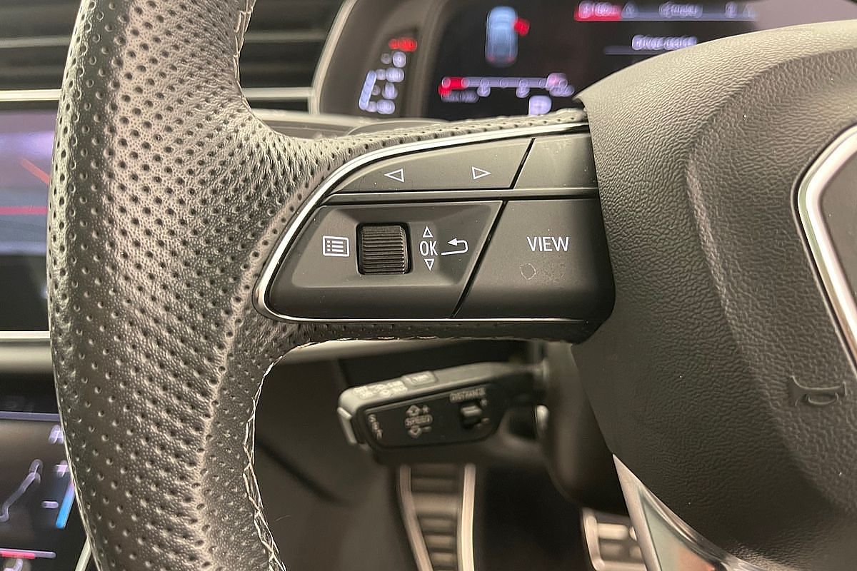 2021 Audi Q7 50 TDI S line 4M