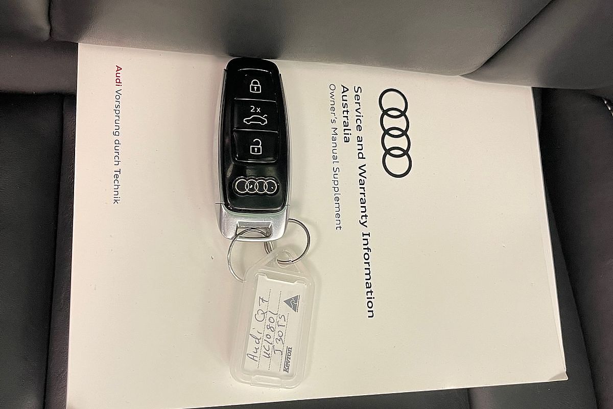 2021 Audi Q7 50 TDI S line 4M