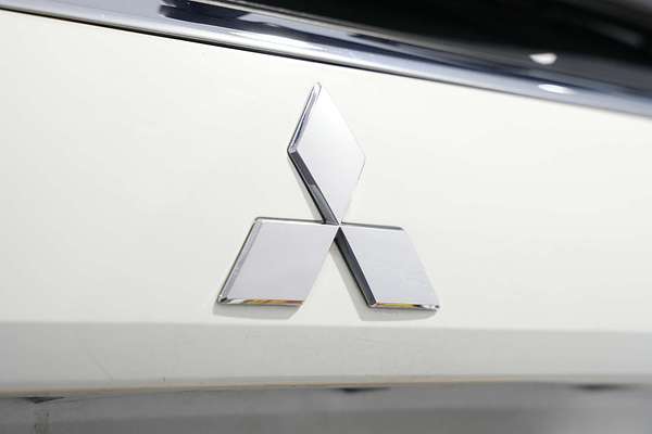 2017 Mitsubishi Outlander LS Safety Pack ZK