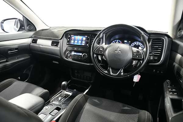 2017 Mitsubishi Outlander LS Safety Pack ZK