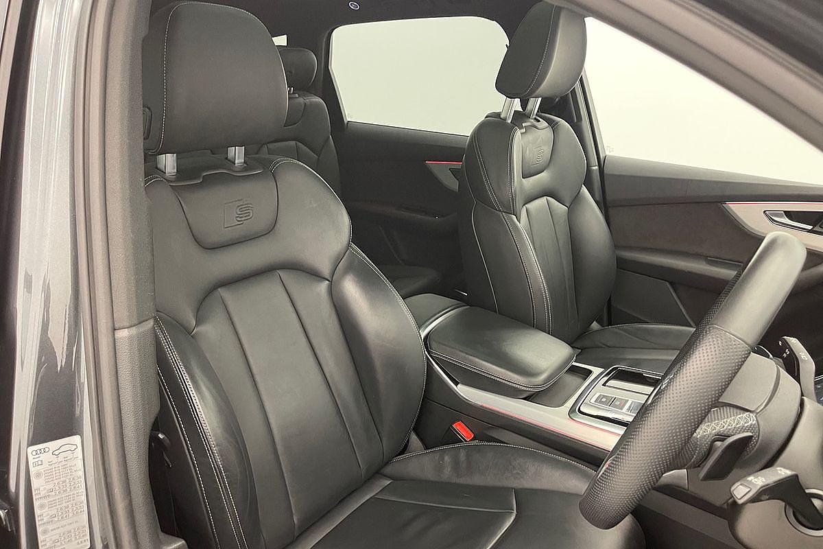 2021 Audi Q7 50 TDI S line 4M