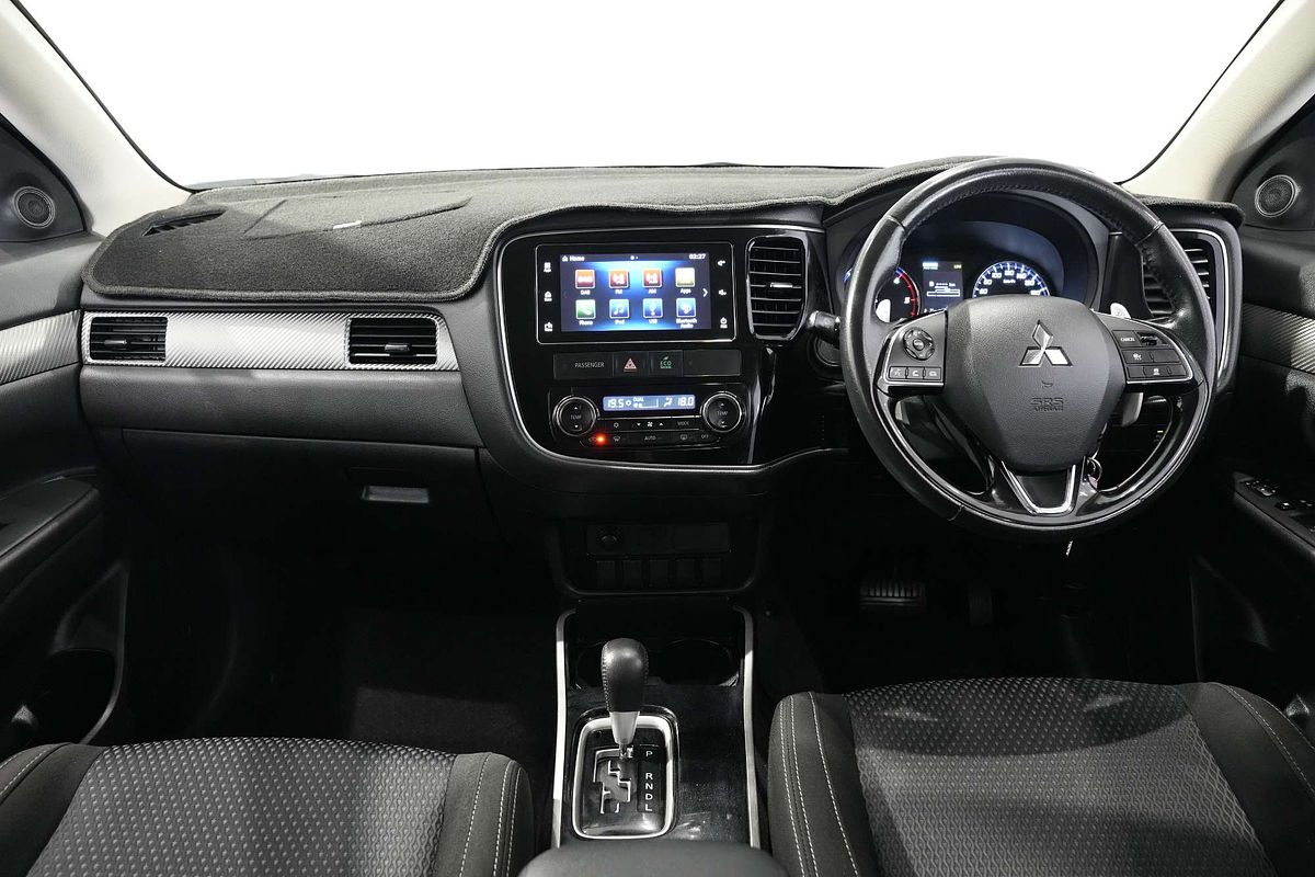 2017 Mitsubishi Outlander LS Safety Pack ZK