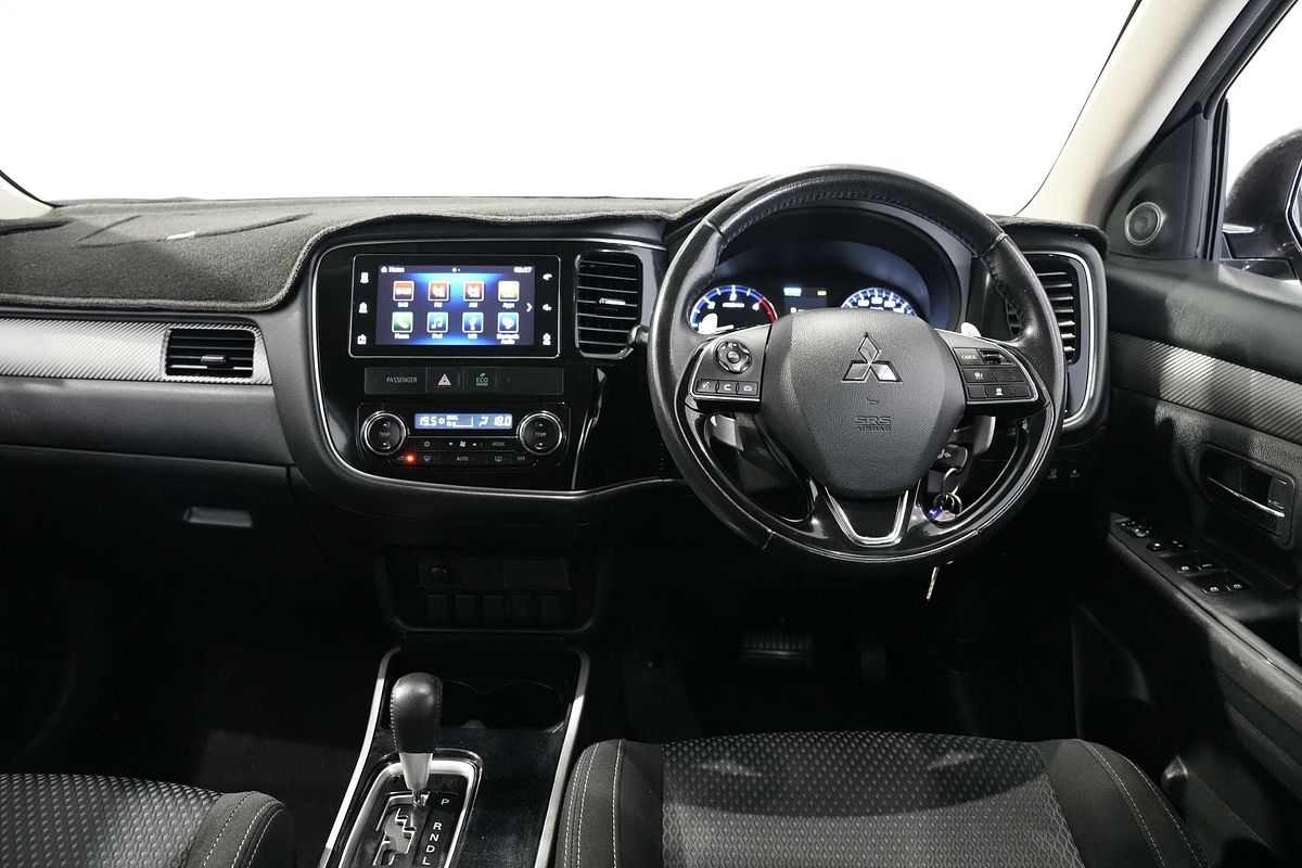 2017 Mitsubishi Outlander LS Safety Pack ZK