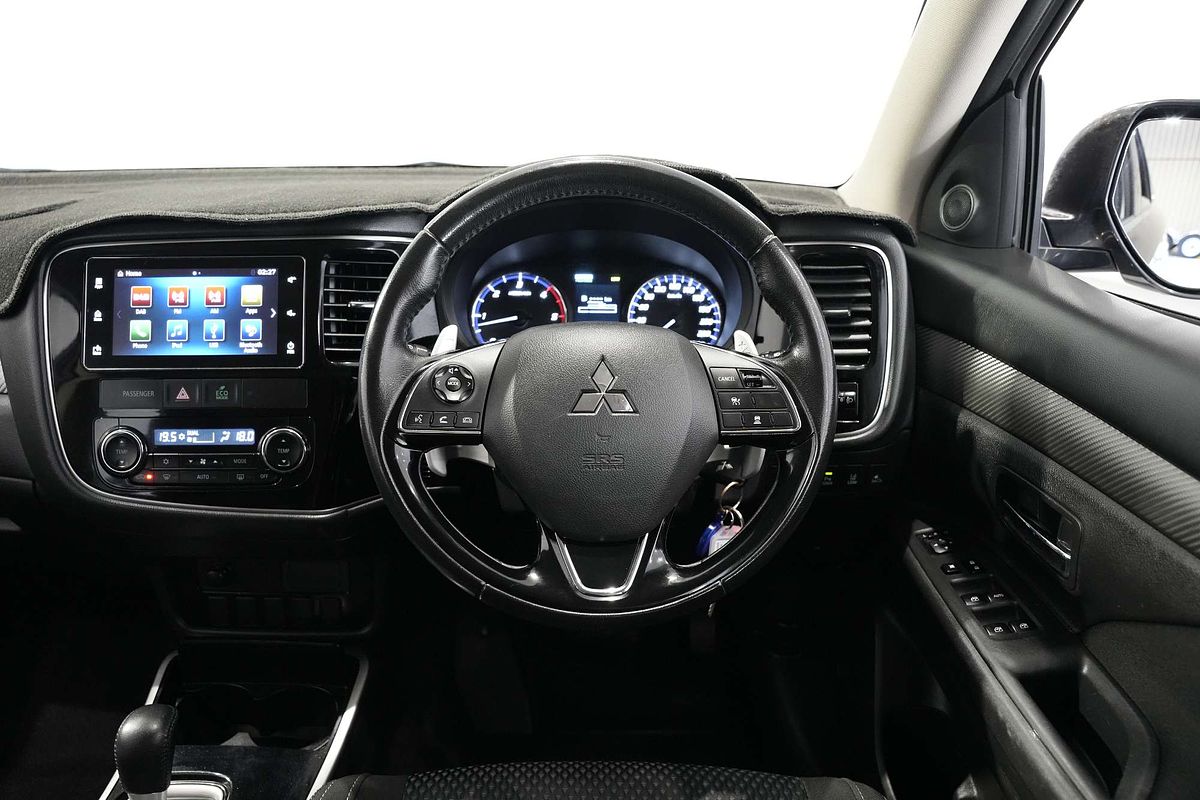 2017 Mitsubishi Outlander LS Safety Pack ZK