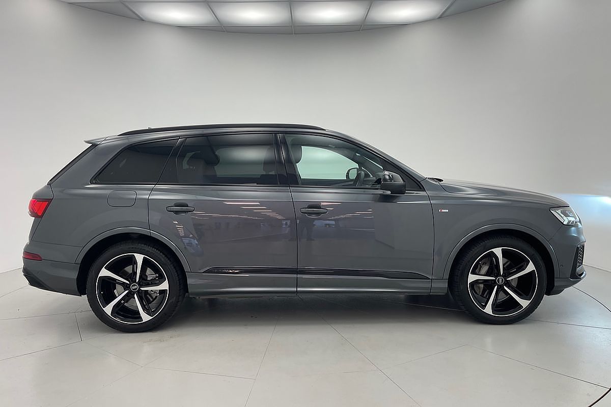 2021 Audi Q7 50 TDI S line 4M