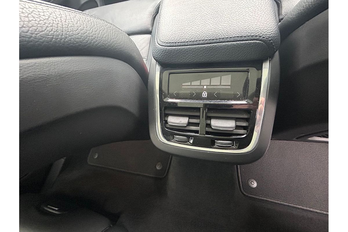 2019 Volvo XC60 T5 Inscription