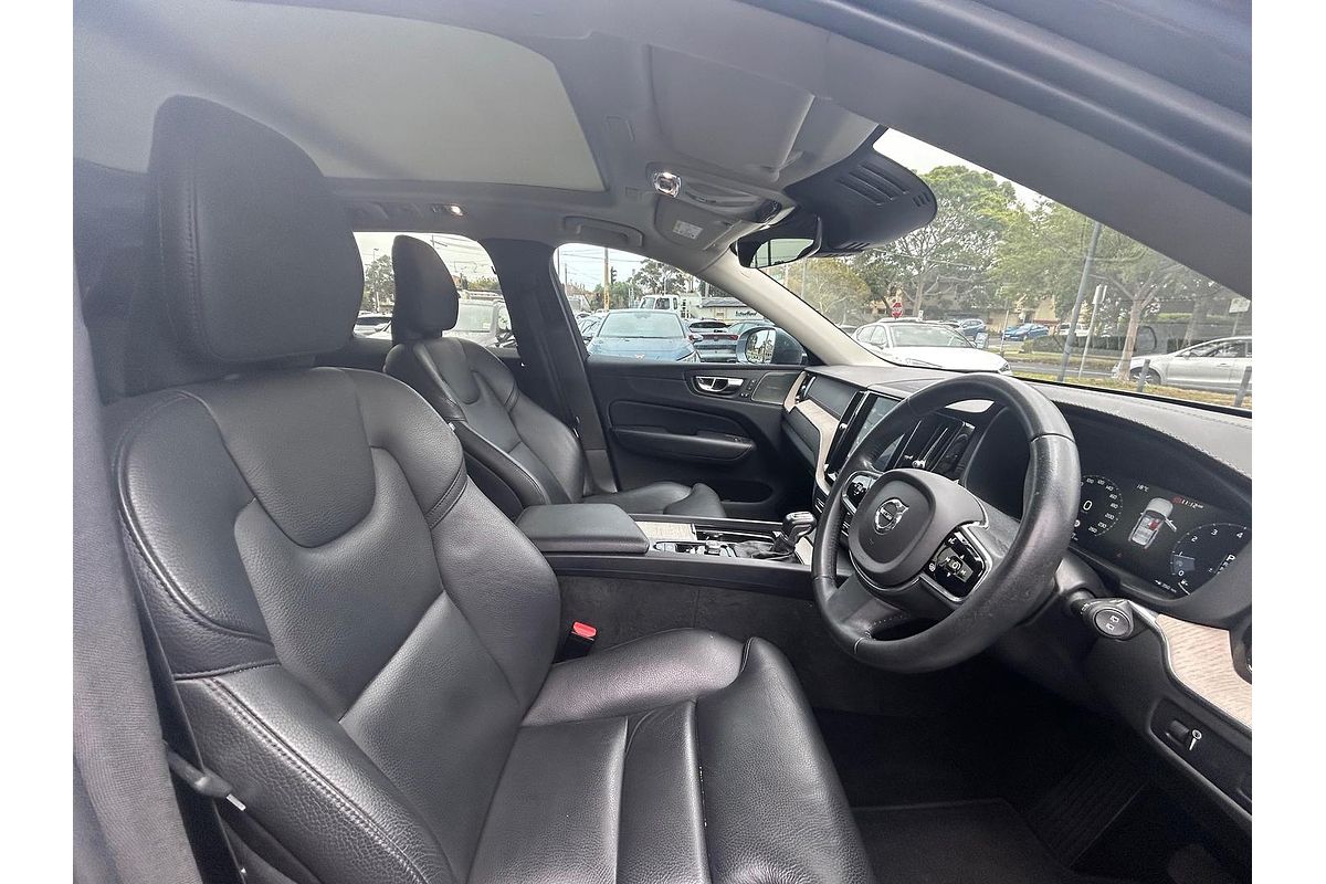 2019 Volvo XC60 T5 Inscription