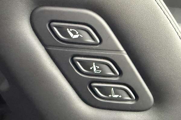 2024 Hyundai Santa Fe Hybrid Calligraphy MX5.V1