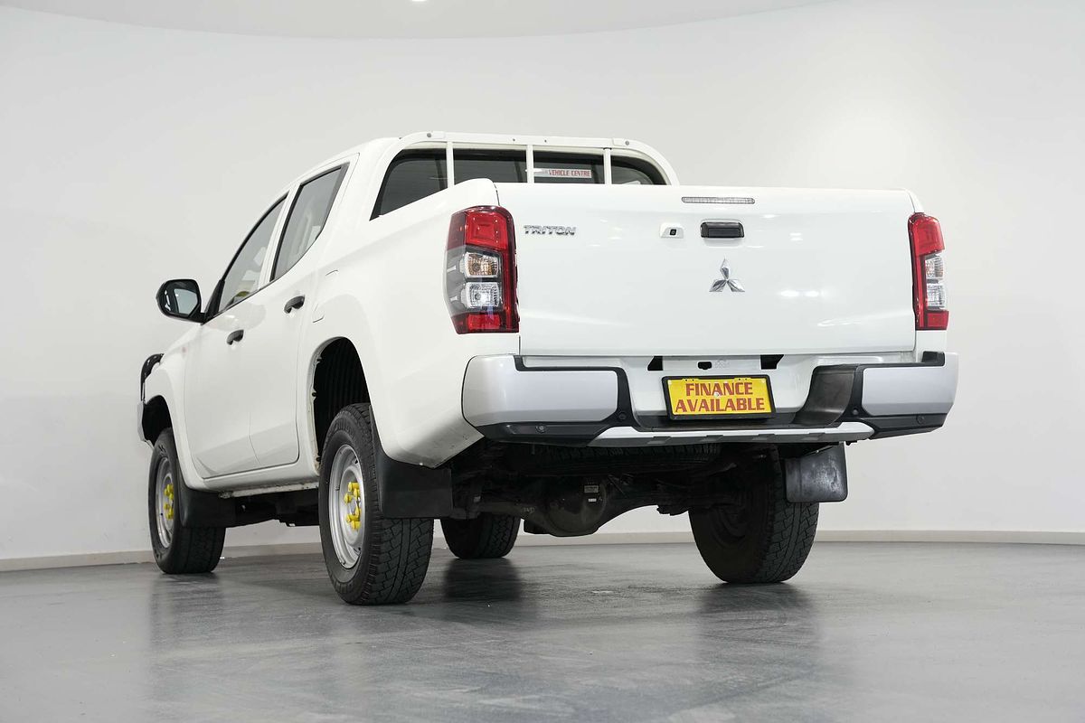 2021 Mitsubishi Triton GLX MR 4X4
