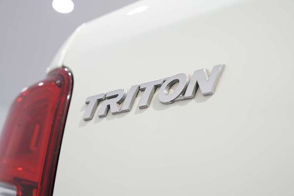 2021 Mitsubishi Triton GLX MR 4X4