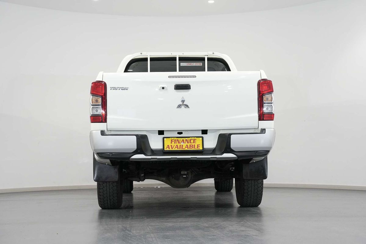 2021 Mitsubishi Triton GLX MR 4X4