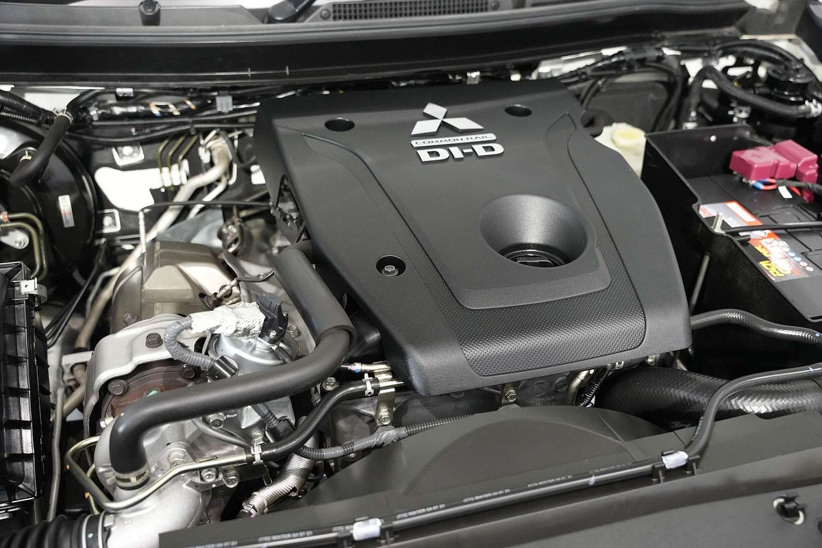 2021 Mitsubishi Triton GLX MR 4X4