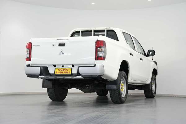 2021 Mitsubishi Triton GLX MR 4X4