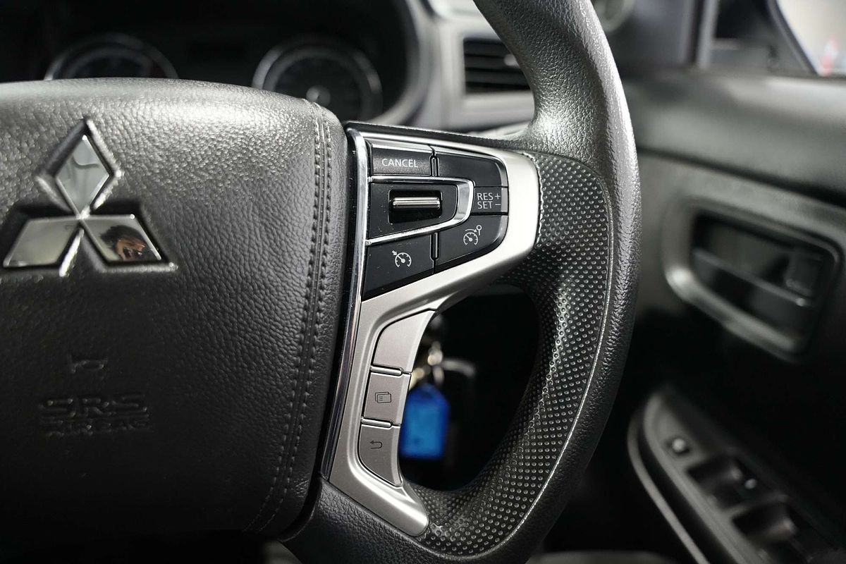 2021 Mitsubishi Triton GLX MR 4X4