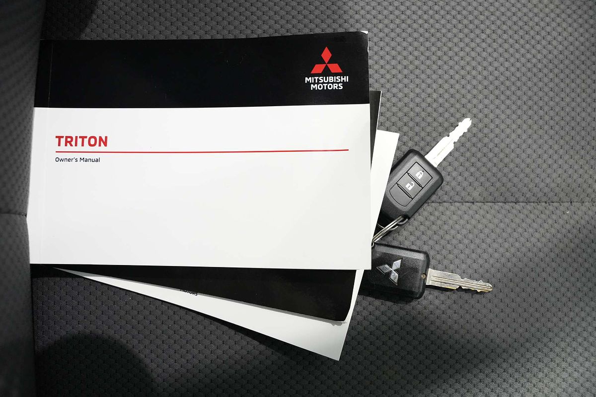 2021 Mitsubishi Triton GLX MR 4X4