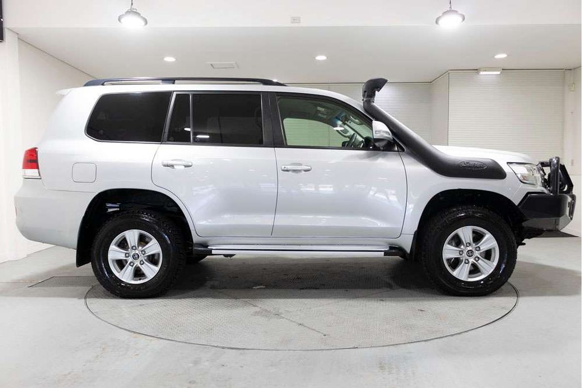2017 Toyota Landcruiser GXL VDJ200R